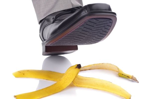 Three Types of Poor Housekeeping Hazards | Safety Toolbox Talks Meeting ...